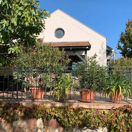 Prázdninový dům Mandula House *