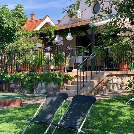 Mandula House Paloznak