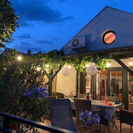 Holiday home Mandula House *