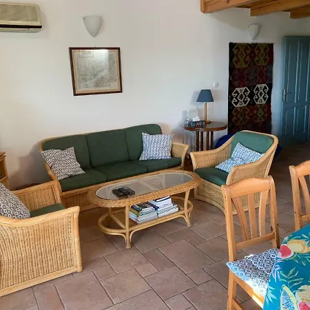 Mandula House