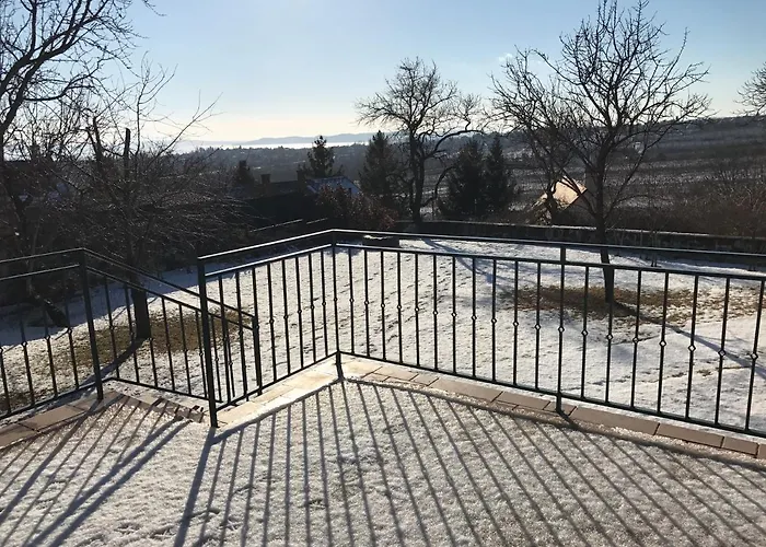 Mandula House Vakantiehuis