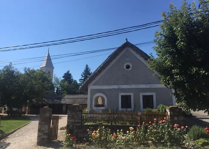 Mandula House Vakantiehuis