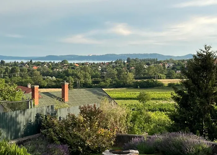 Mandula House Vakantiehuis Paloznak