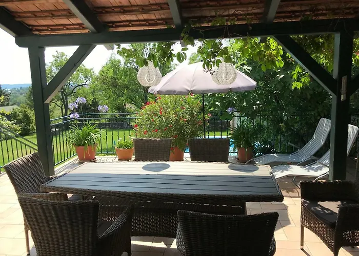 Vakantiehuis Mandula House *